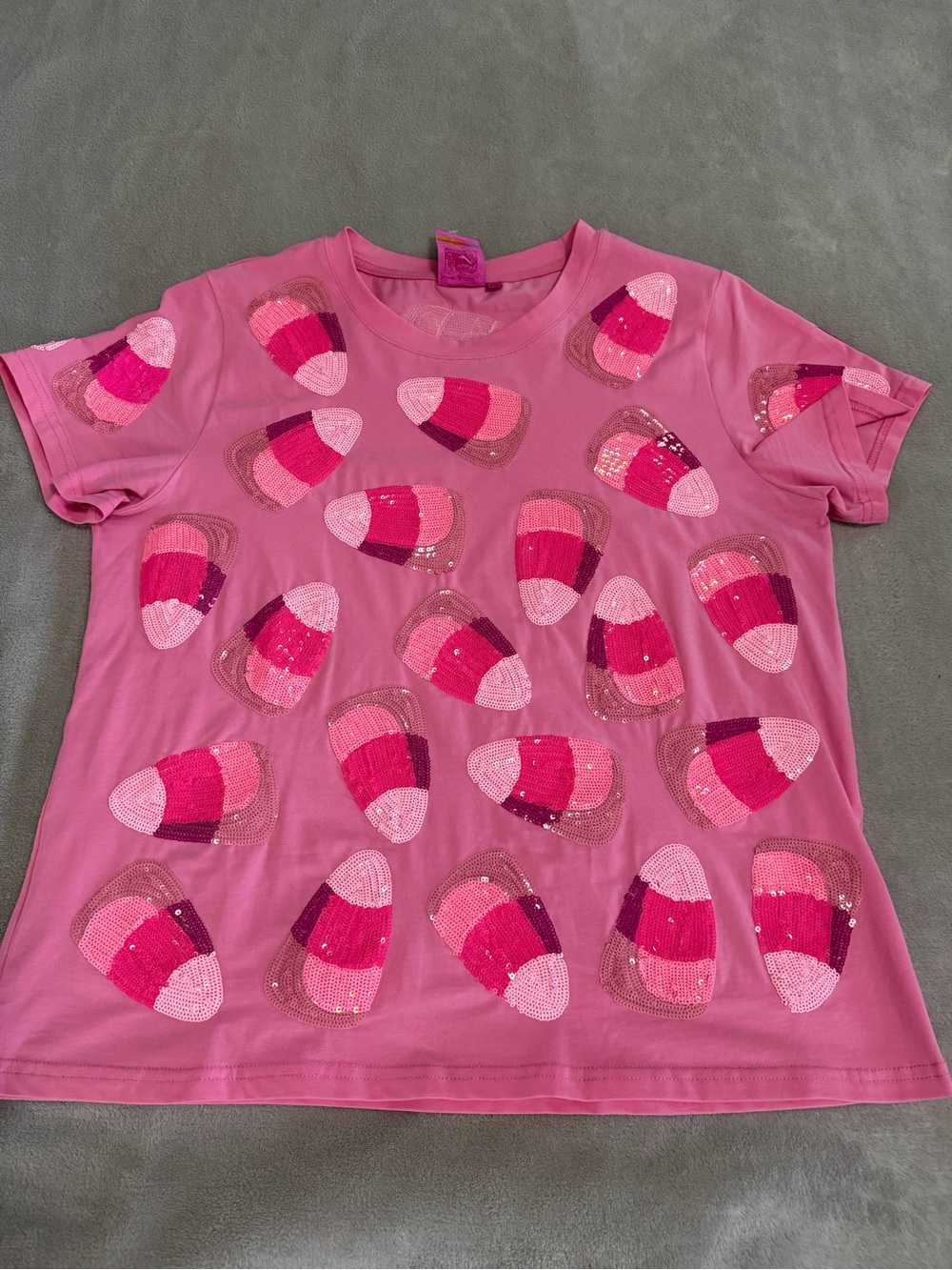 QUEEN OF SPARKLES Pink Short Sleeve candy corn Tee